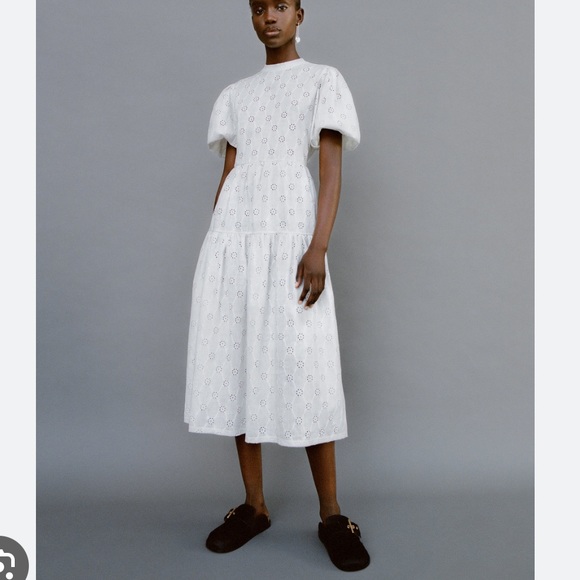 NWT Zara eyelet open back dress - Picture 2 of 6